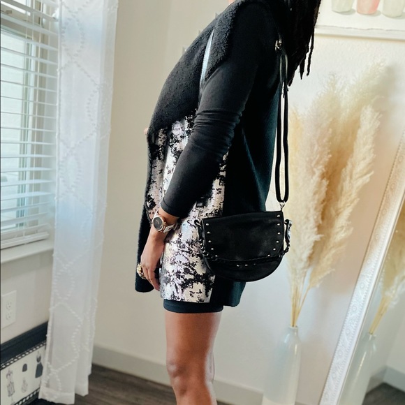 Metallic Sweater Vest Medium New - Picture 3 of 6